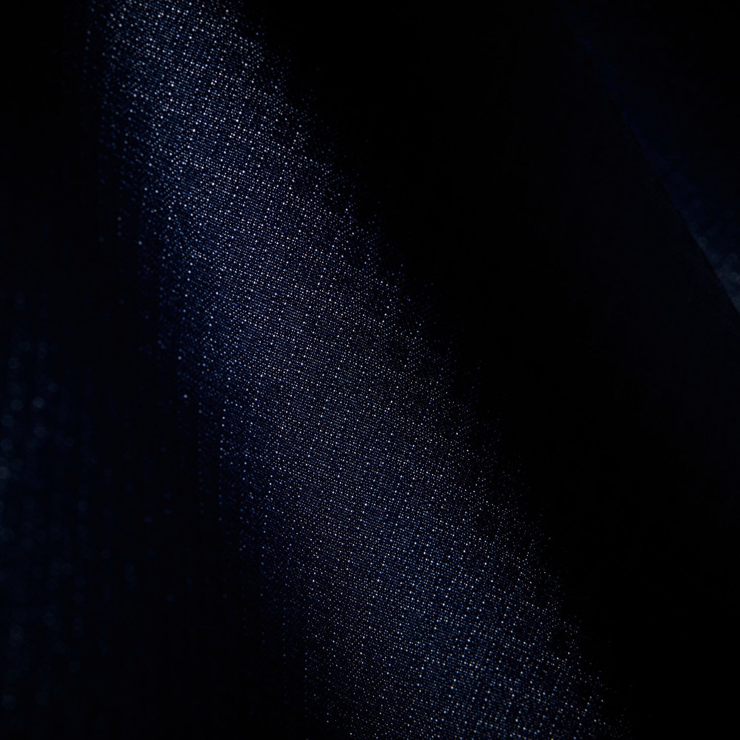 Ezmar-Light-Kortaermet-Blaa-Geoff-Anderson-Closeup-12.jpg