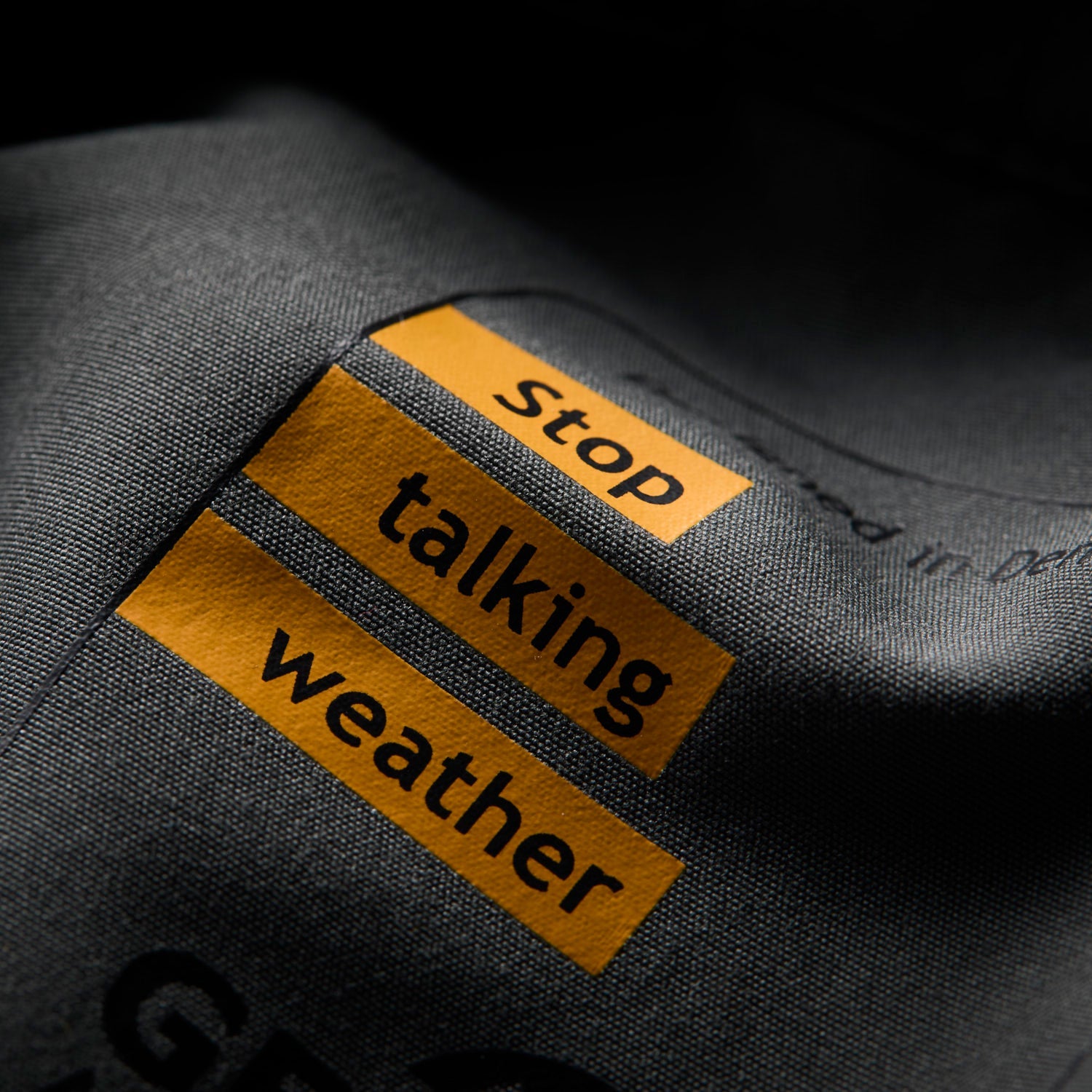 Ezmar-Midweight-Soft-Graa-Geoff-Anderson-Closeup-3.jpg