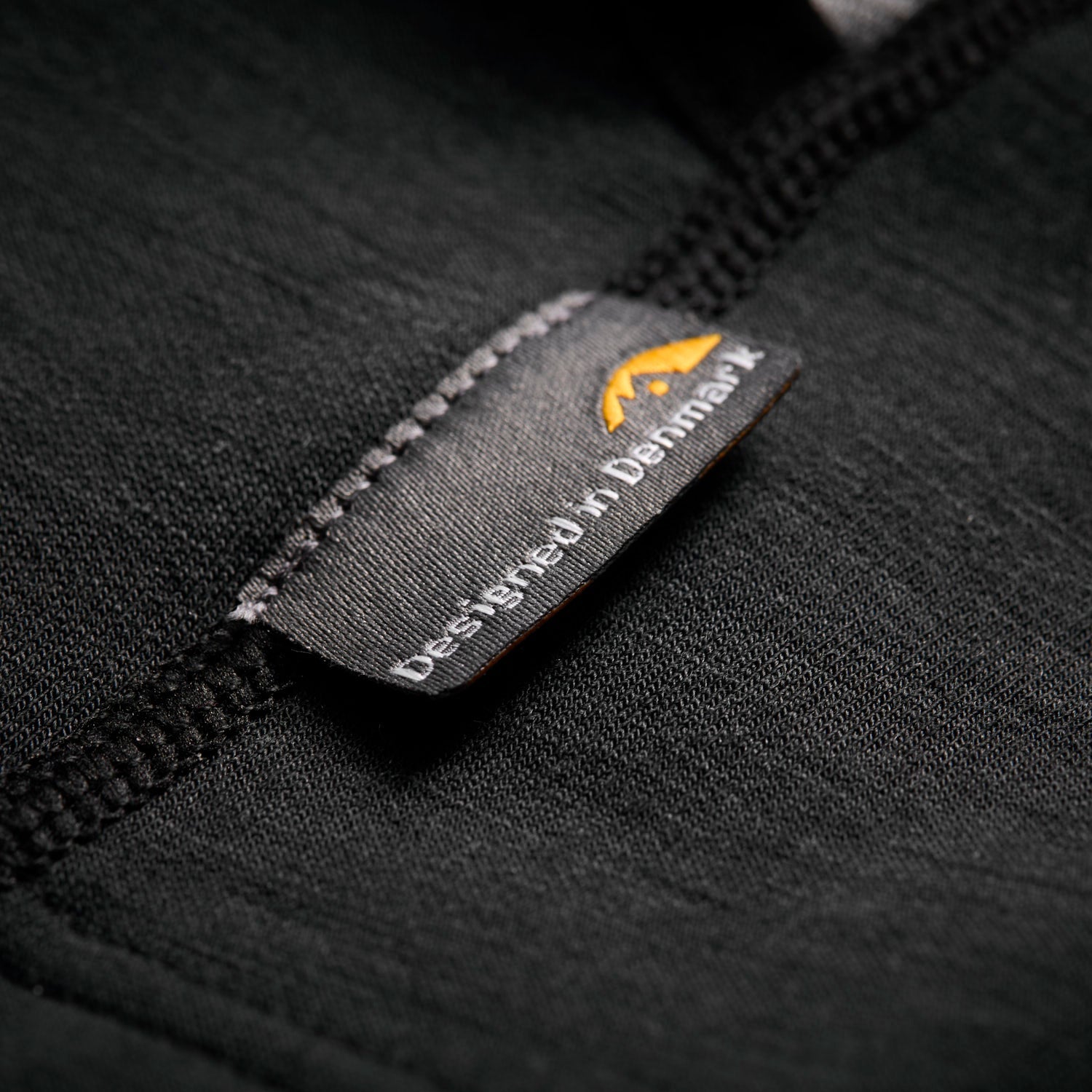 WizWool-335-Hoodie-Sort-Geoff-Anderson(7).jpg