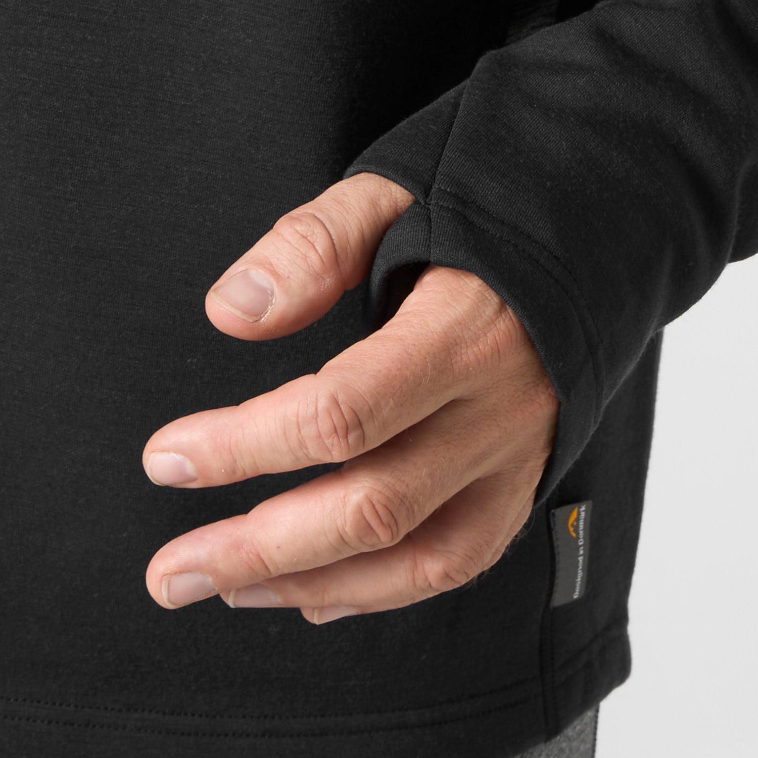 WizWool-335-Pullover-Sort-Geoff-Anderson(7).jpg
