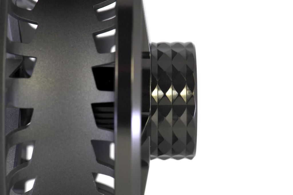 Lamson Remix S-Series -7+ HD Reel - Smoke