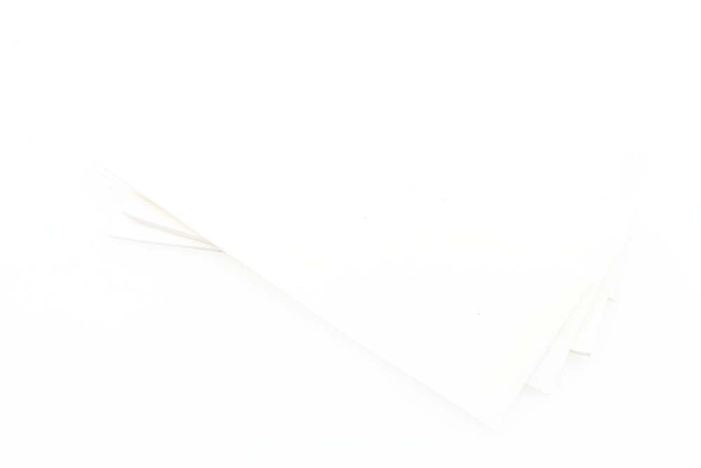 Razor Foam Translucent - White