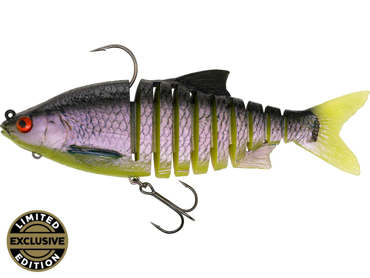 p087_ricky-the-roach-multi-jointed-r2f_limited-edition_2.jpg