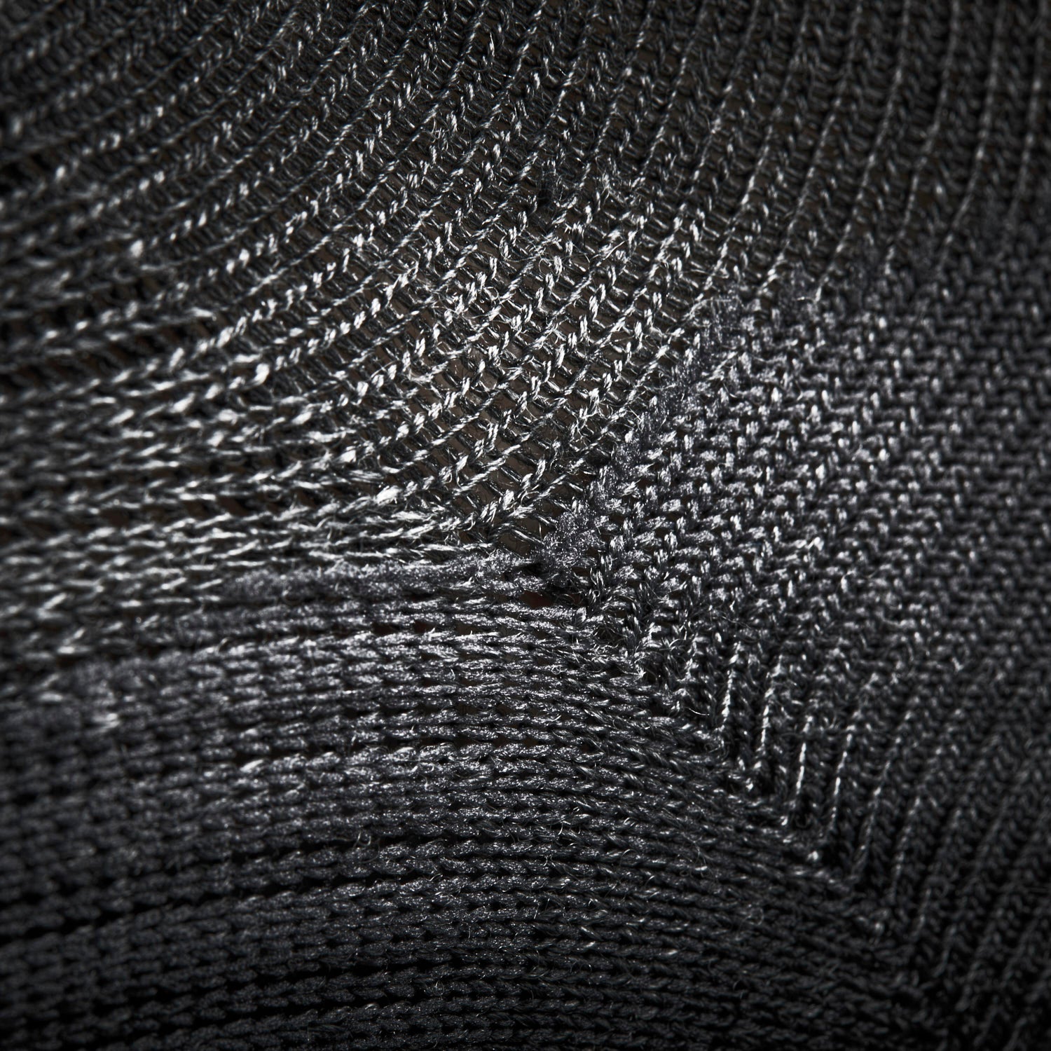 wizwool-merino-sokker-LightWeight-geoff-anderson-closeup-5.jpg