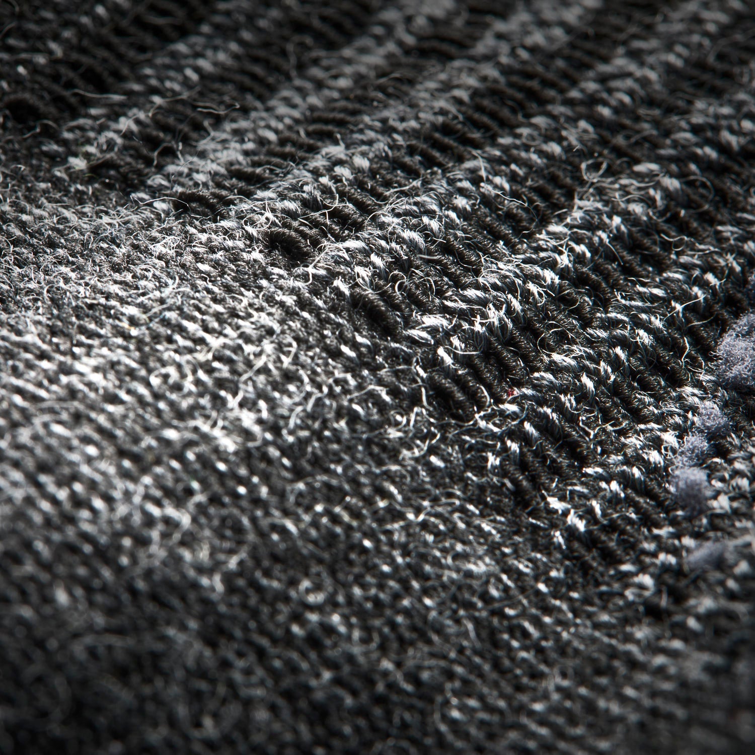 wizwool-merino-sokker-LightWeight-geoff-anderson-closeup-6.jpg